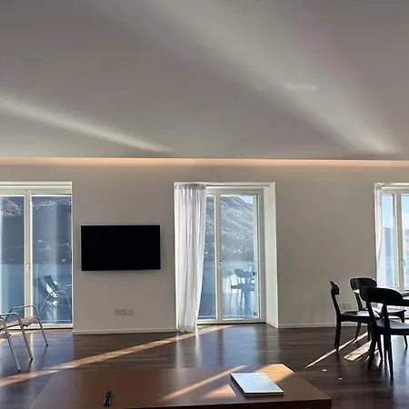 Martina * Carate Urio