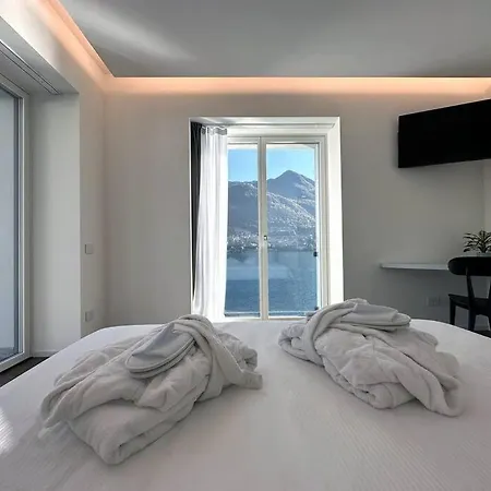 Martina * Carate Urio