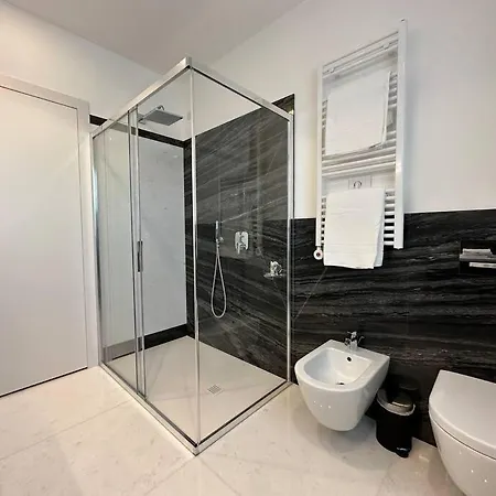 Martina * Carate Urio