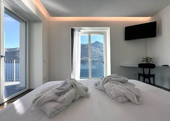 Martina * Carate Urio