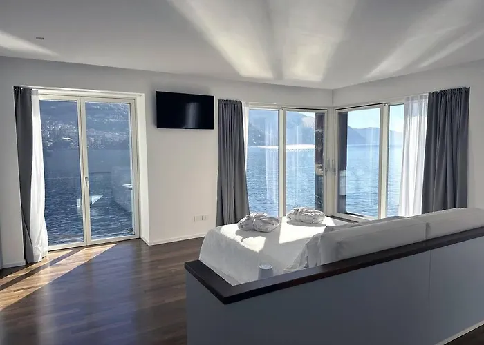 Martina * Carate Urio