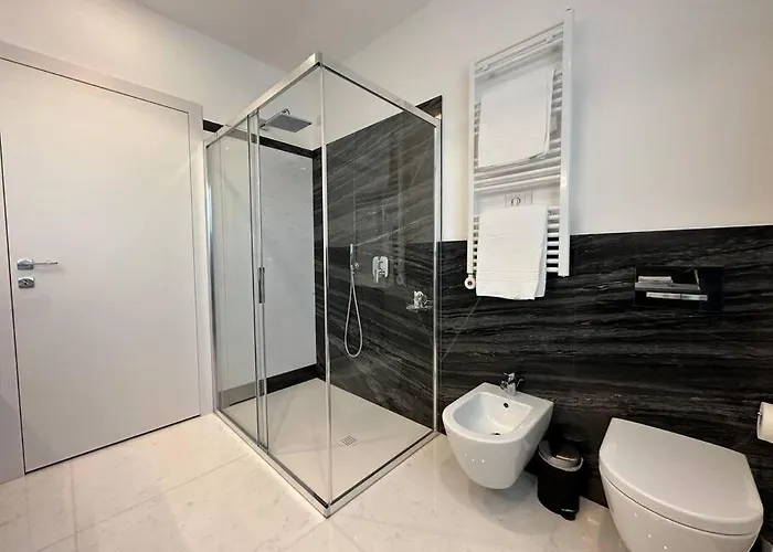 Martina * Carate Urio