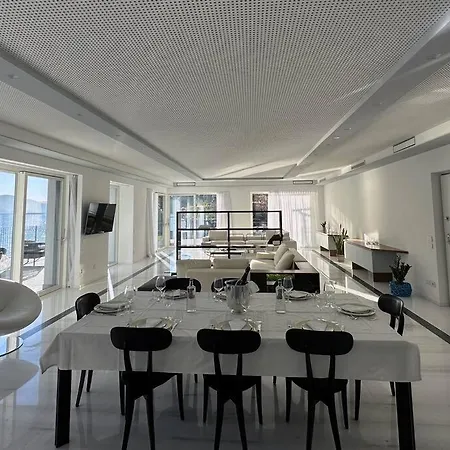 Martina וילה Carate Urio